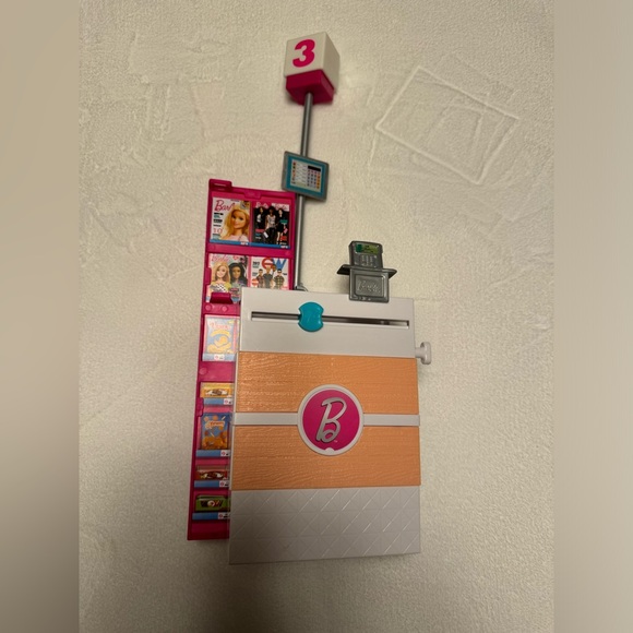 Barbie Supermarket Playset - Picture 5 of 11